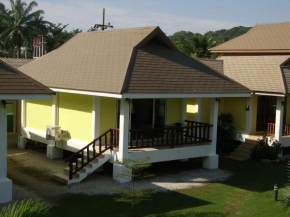 Гостиница Thipburee Resort  Sichon